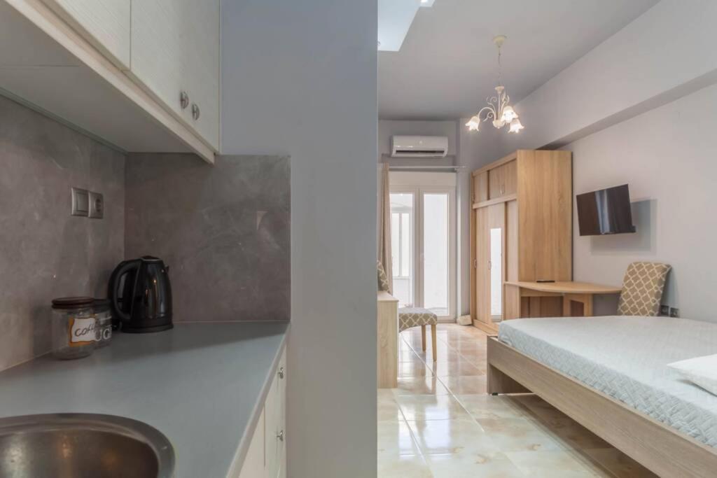 Faidra 01 City Center Apartment Heraklion  Bagian luar foto