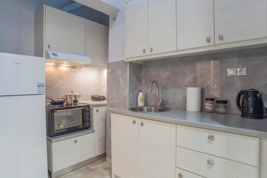 Faidra 01 City Center Apartment Heraklion  Bagian luar foto
