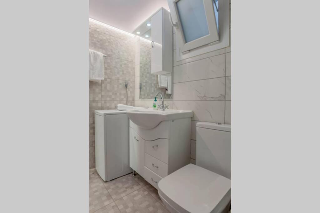 Faidra 01 City Center Apartment Heraklion  Bagian luar foto